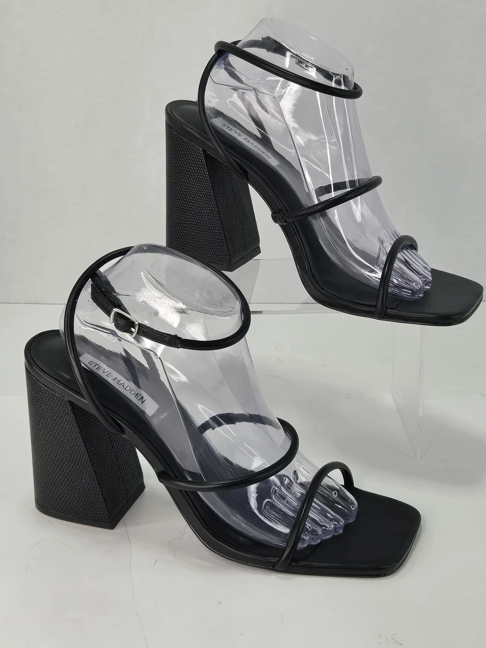 Steve Madden Kinsley Black Strappy Block Heel Sandals Women's Size 11